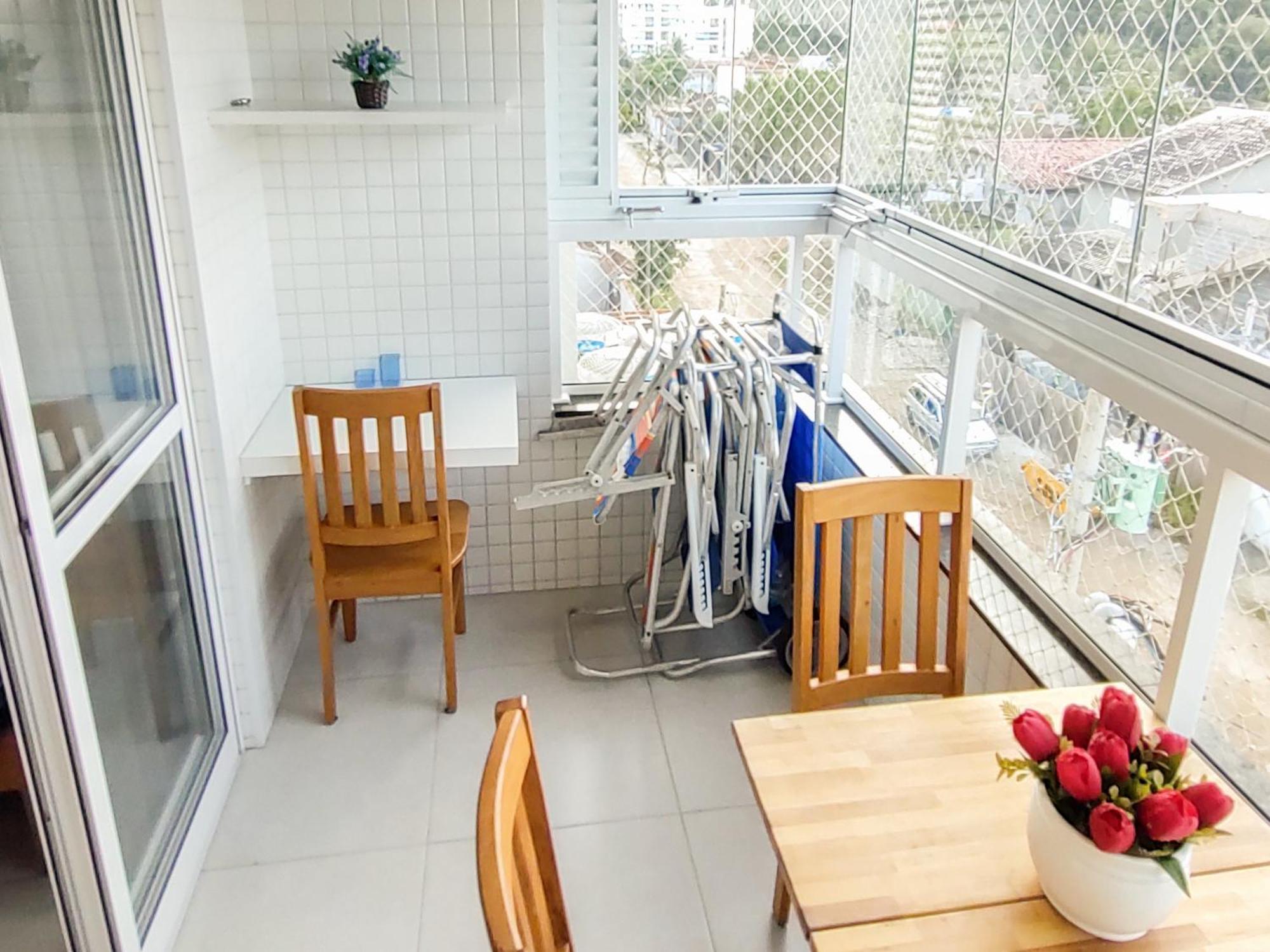 Apartamento Vista Apartments: Beachside Retreat With Rooftop Pool