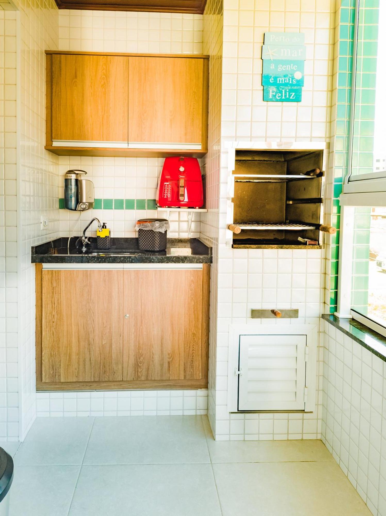 Vista Apartments: Beachside Retreat With Rooftop Pool Apartamento Ubatuba