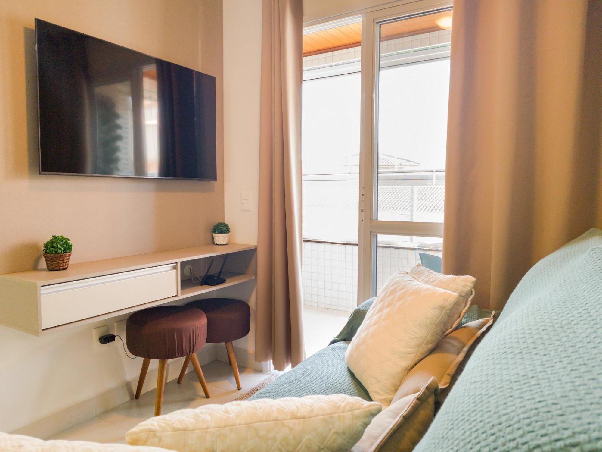 Vista Apartments: Beachside Retreat With Rooftop Pool * Ubatuba
